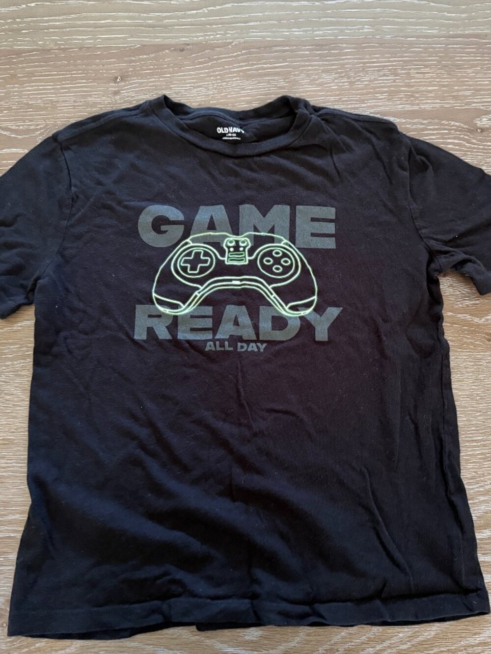 Boys Old Navy black Game on video games t-shirt tee top size large 10-12